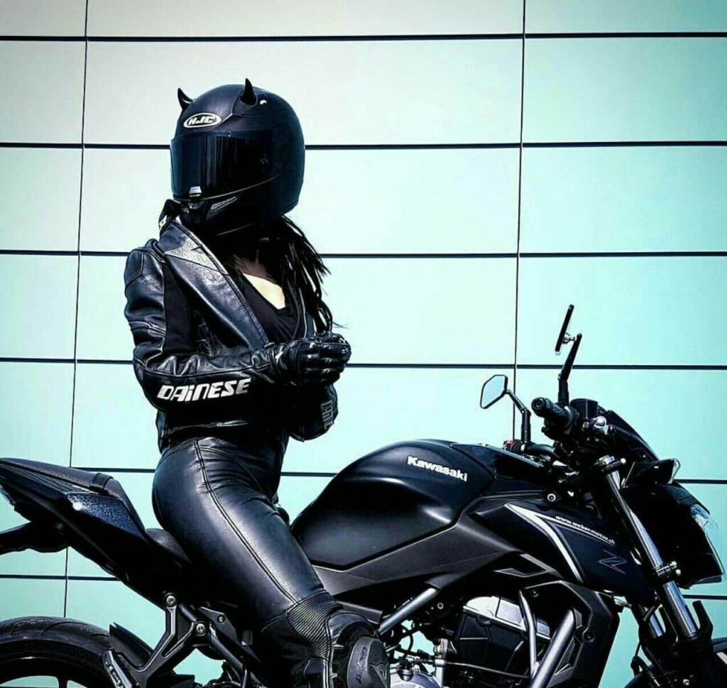 دانلود آهنگ مامورارو آتیش میزنم جای فانوسا میخ تو شلنگ فک رو زمین 